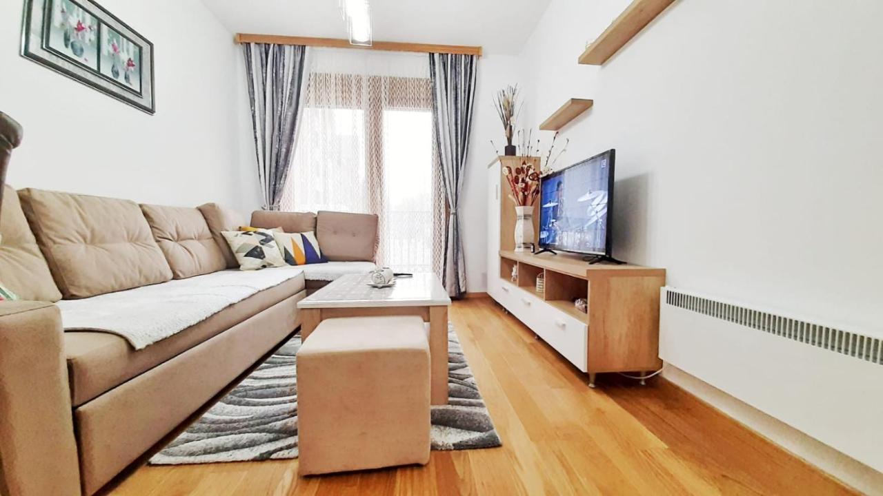 Apartment Nirvana 02 *