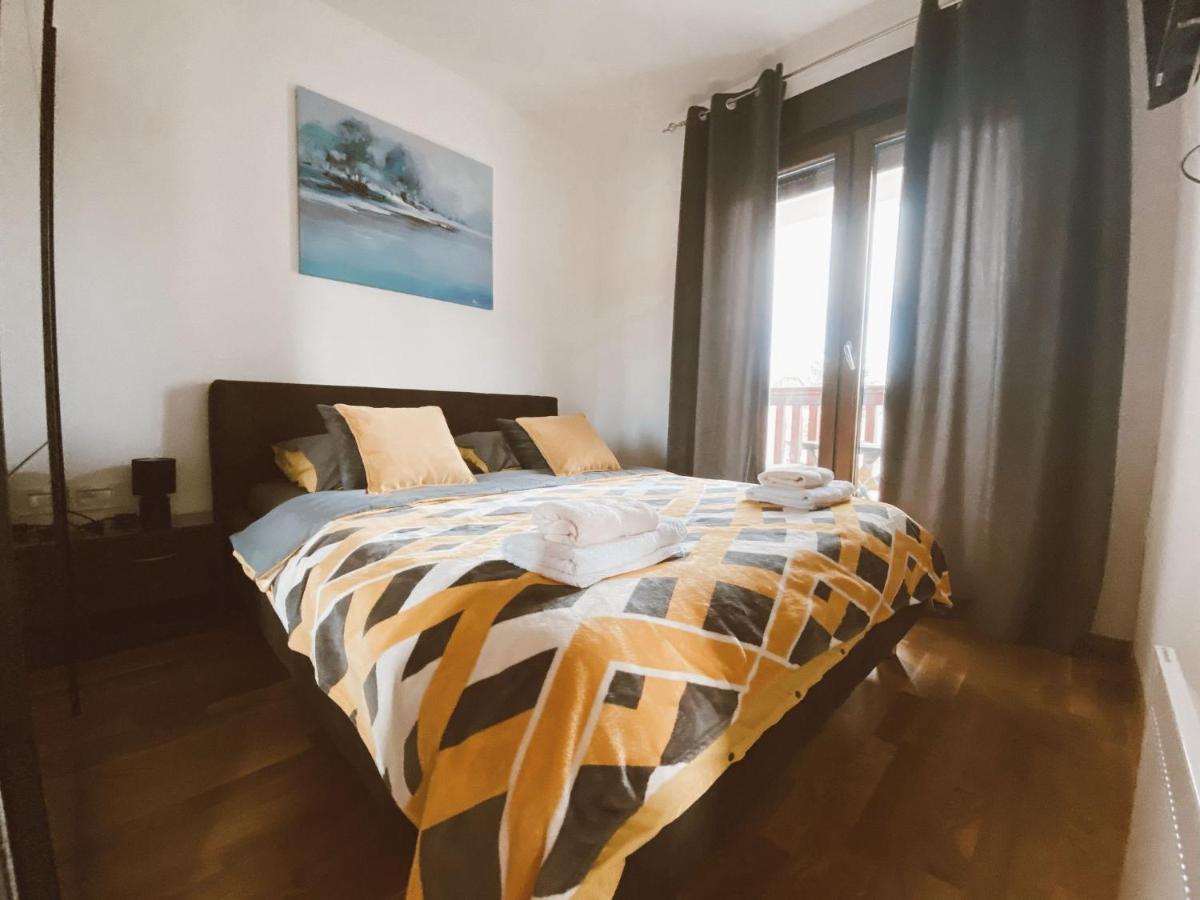 Apartment Nirvana 02