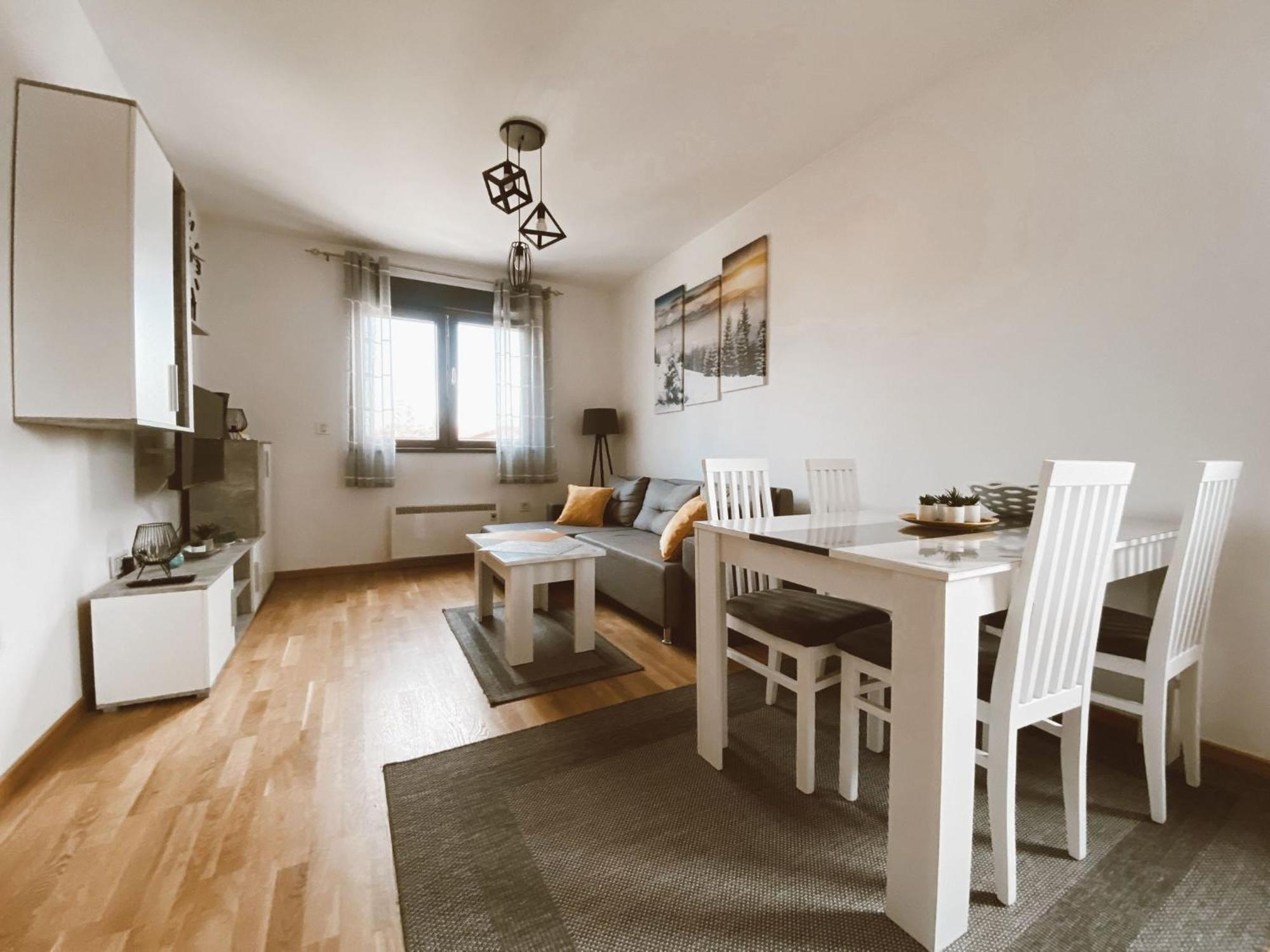 Apartment Nirvana 02